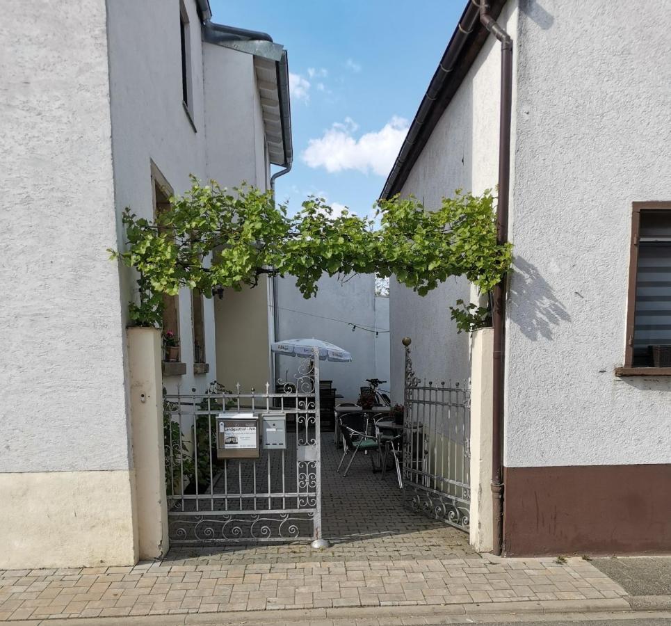 Pension Landgasthof - Iva Haßloch Exterior foto